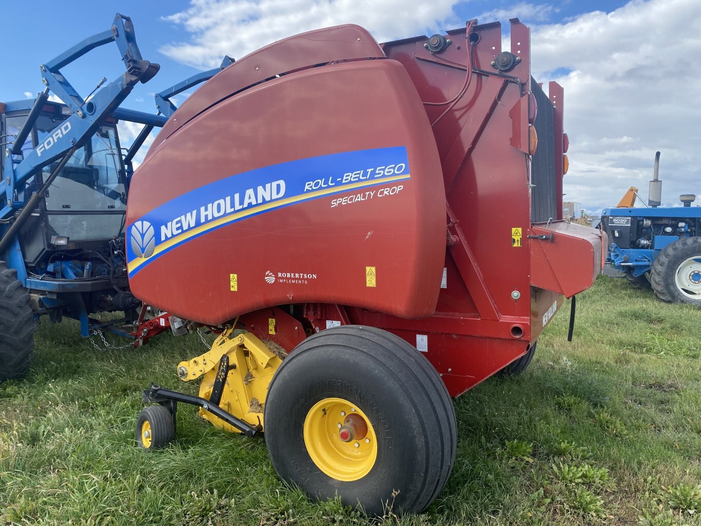 2018 New Holland Roll Belt 560RB Round Baler 9036 AS