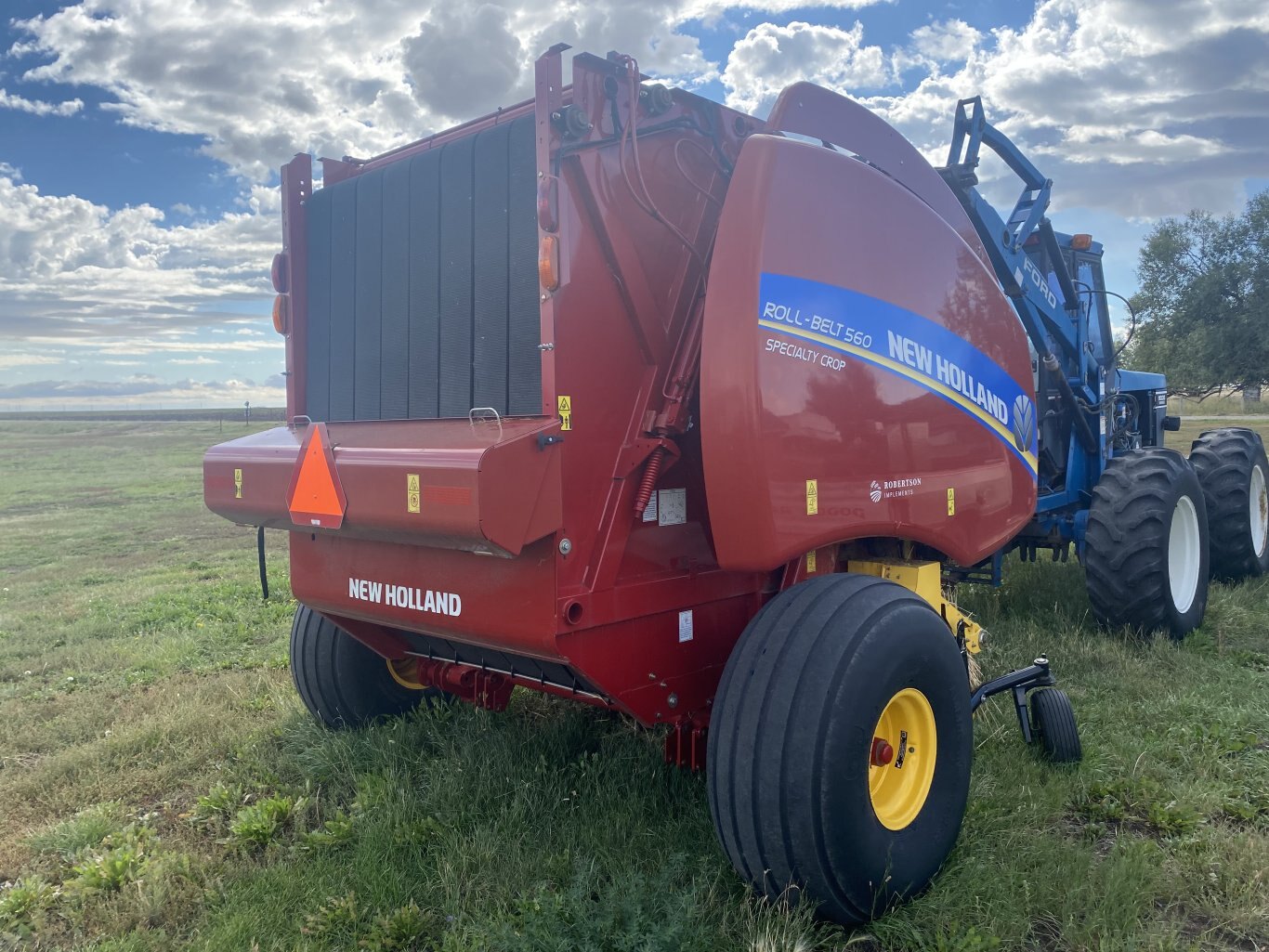 2018 New Holland Roll Belt 560RB Round Baler 9036 AS