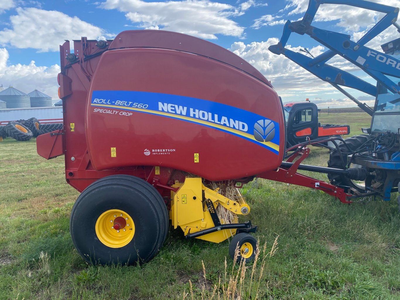 2018 New Holland Roll Belt 560RB Round Baler 9036 AS