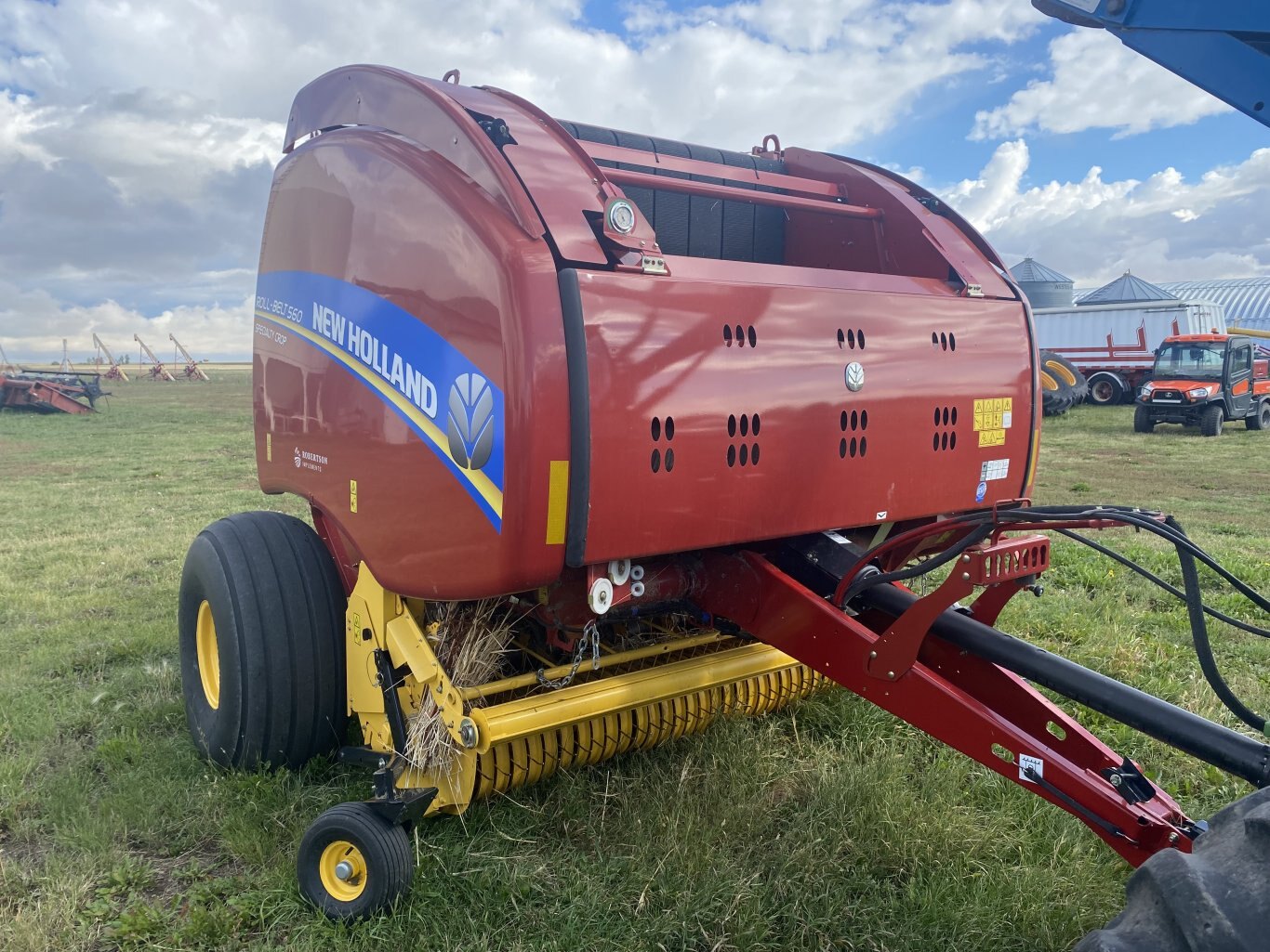 2018 New Holland Roll Belt 560RB Round Baler 9036 AS