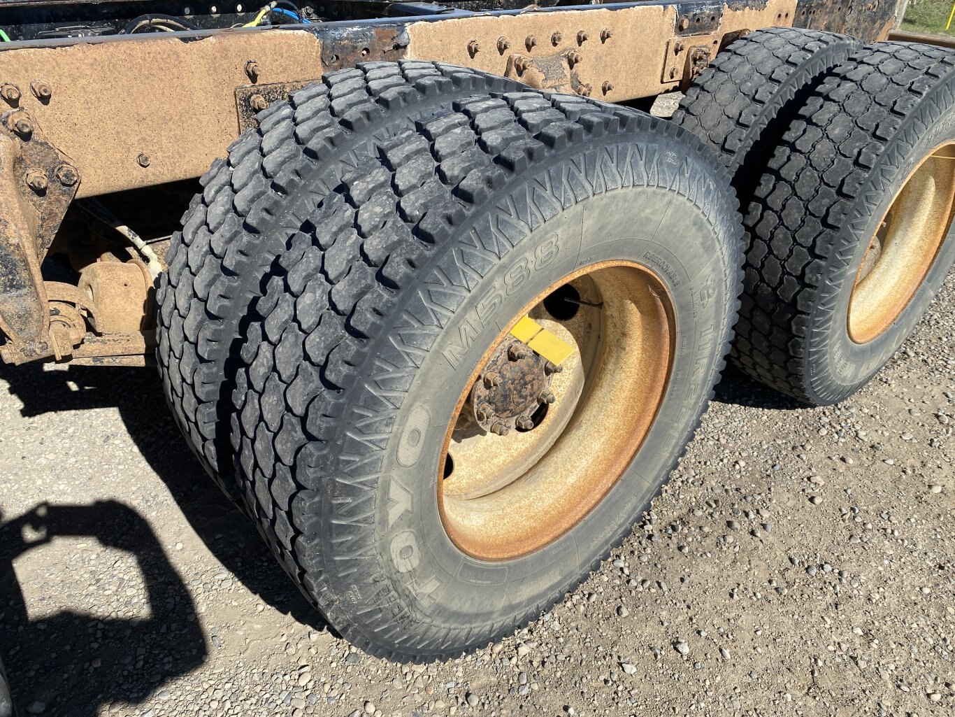 2007 Sterling L9500 Day Cab Triaxle Truck 9044 BP