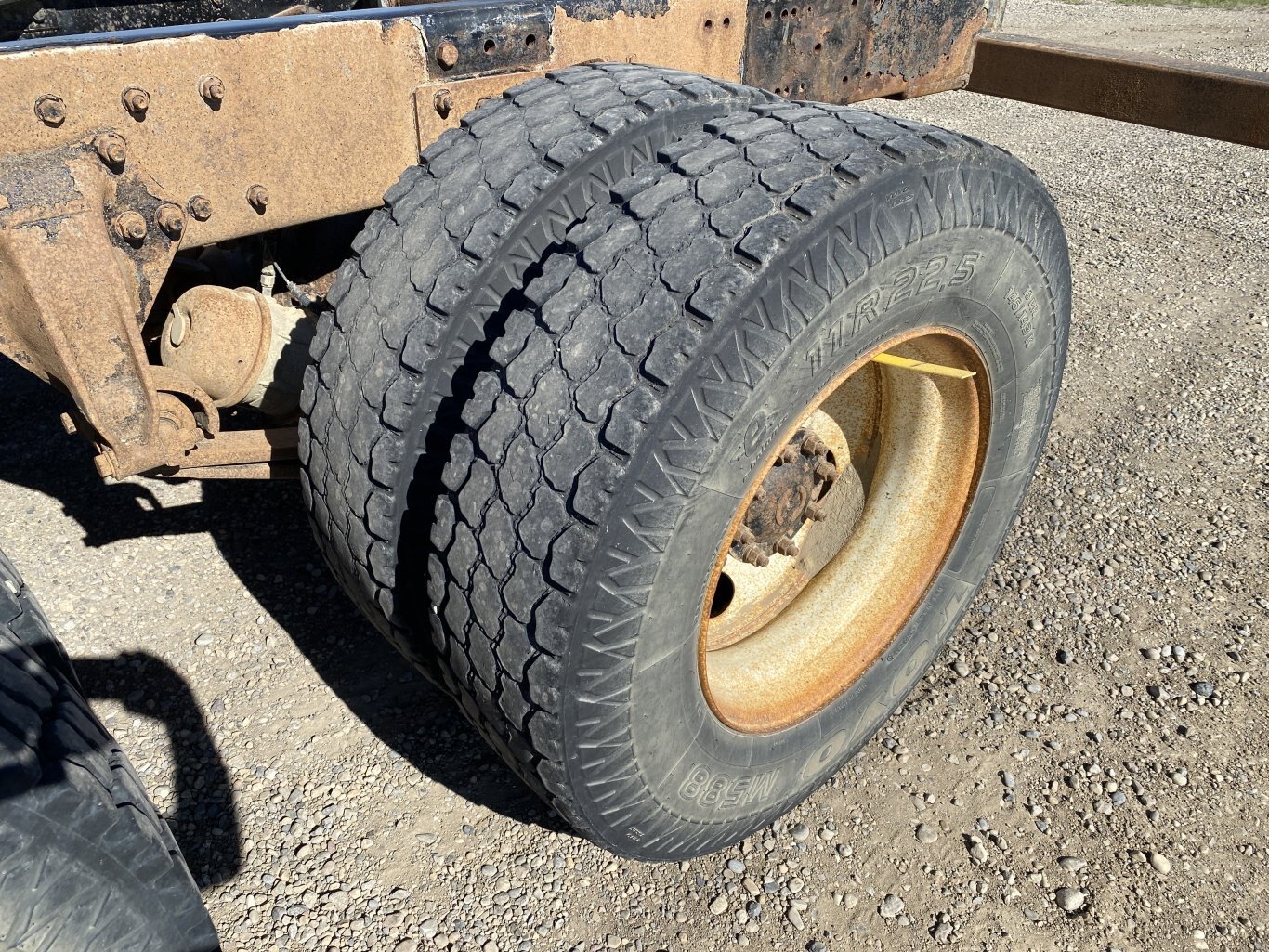 2007 Sterling L9500 Day Cab Triaxle Truck 9044 BP