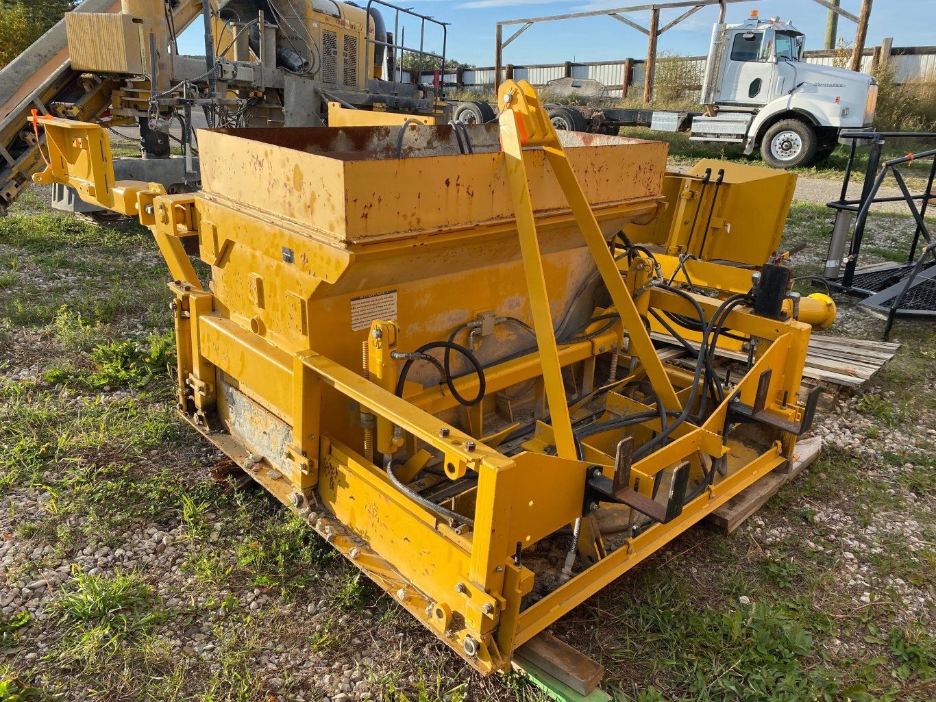 2013 Gomaco GT 3200 Slipform Paver Curb Machine Gutter Machine #9067 BP