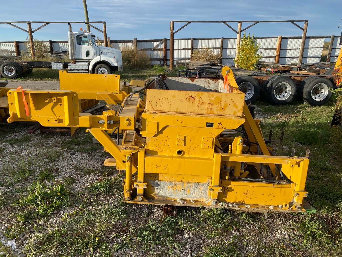 2013 Gomaco GT 3200 Slipform Paver Curb Machine Gutter Machine #9067 BP