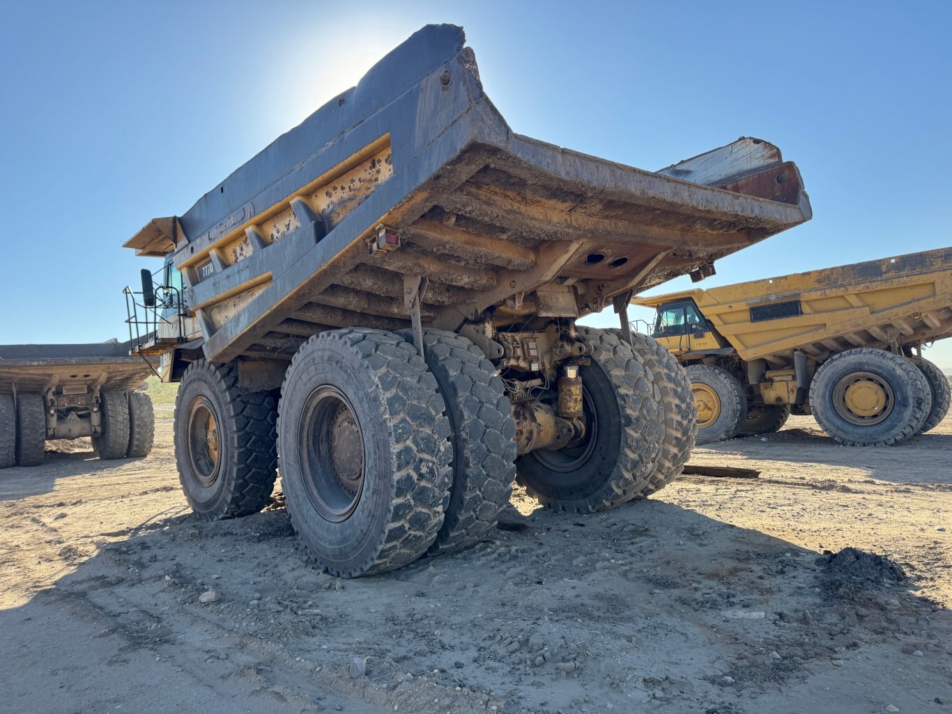 2005 CAT 777D Haul Truck 9047 JP