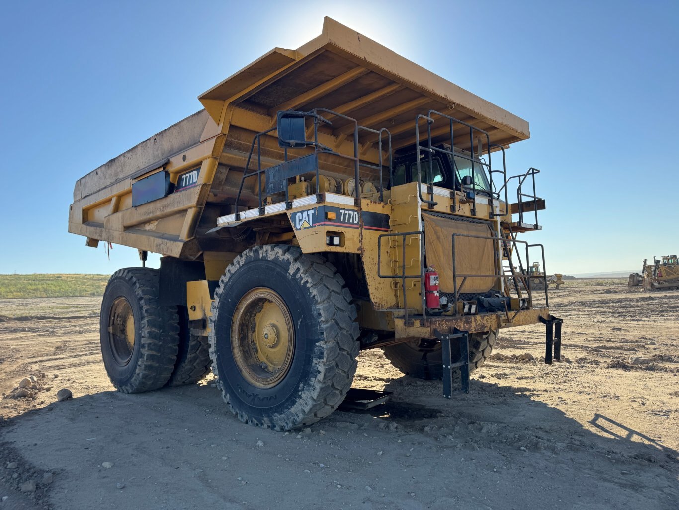 2005 CAT 777D Haul Truck 9048 JP