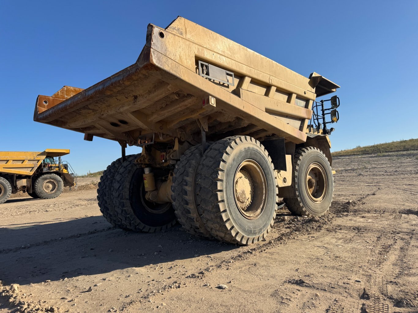 2010 CAT 777F Haul Truck 9056 JP