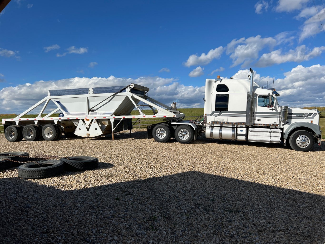 2006 Castleton 39ft Cross Clam Triaxle Belly Dump Trailer 9070 JF