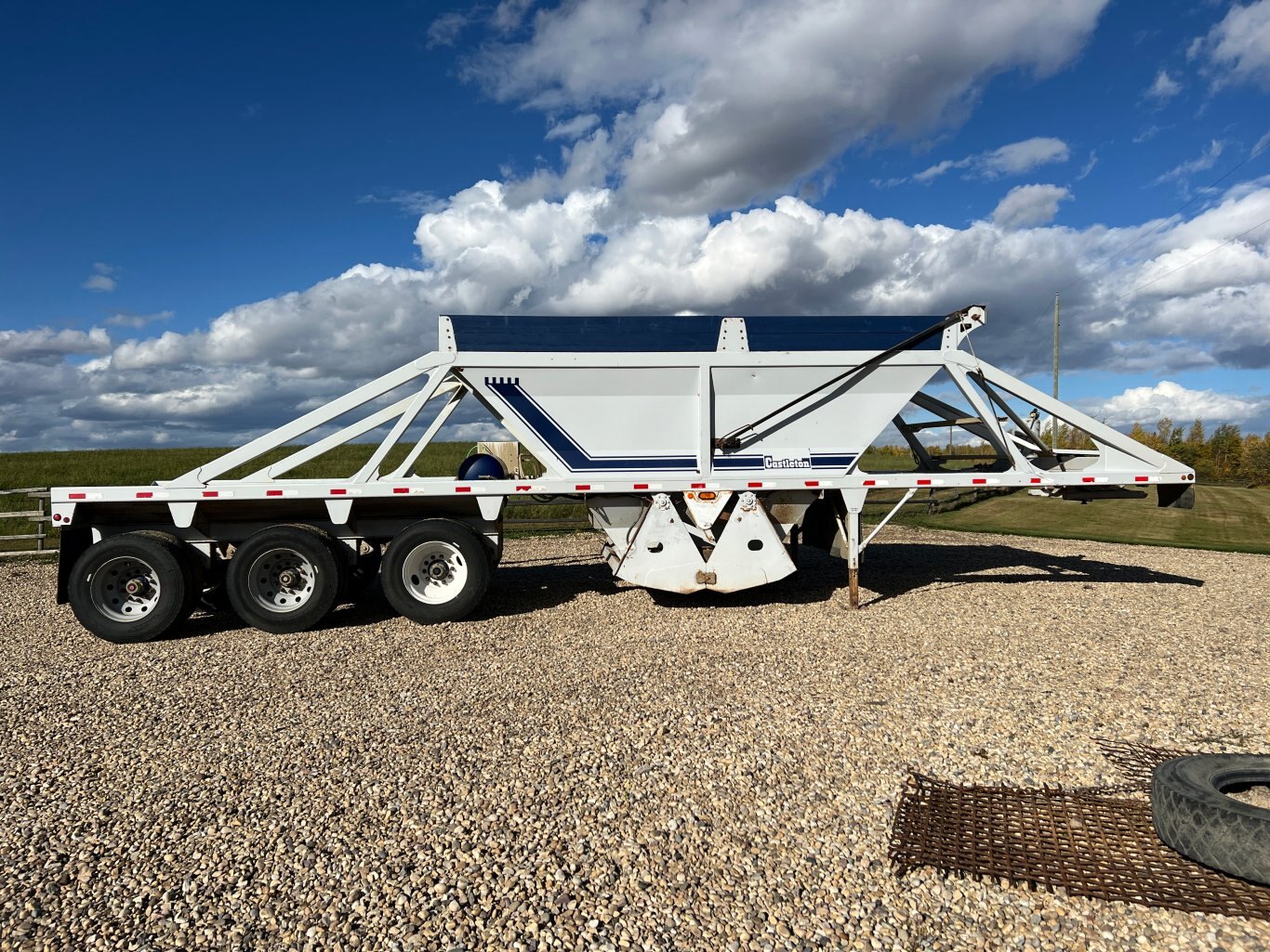 2006 Castleton 39ft Cross Clam Triaxle Belly Dump Trailer 9070 JF