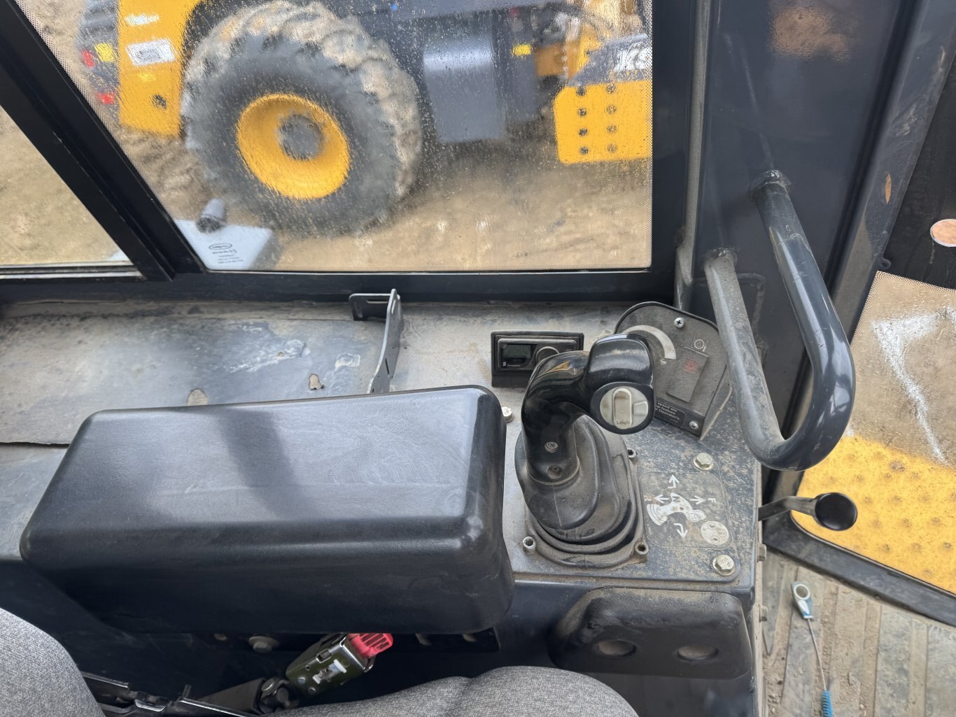 2013 Deere 850J LGP Dozer with Multishank Ripper 9085 BP