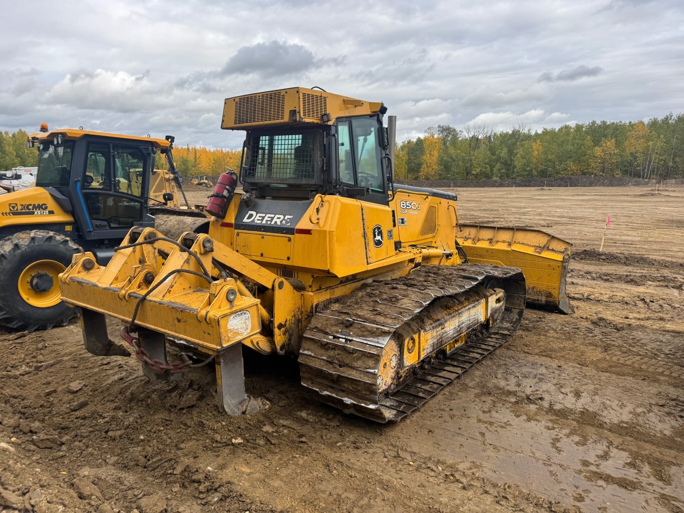 2013 Deere 850J LGP Dozer with Multishank Ripper 9085 BP