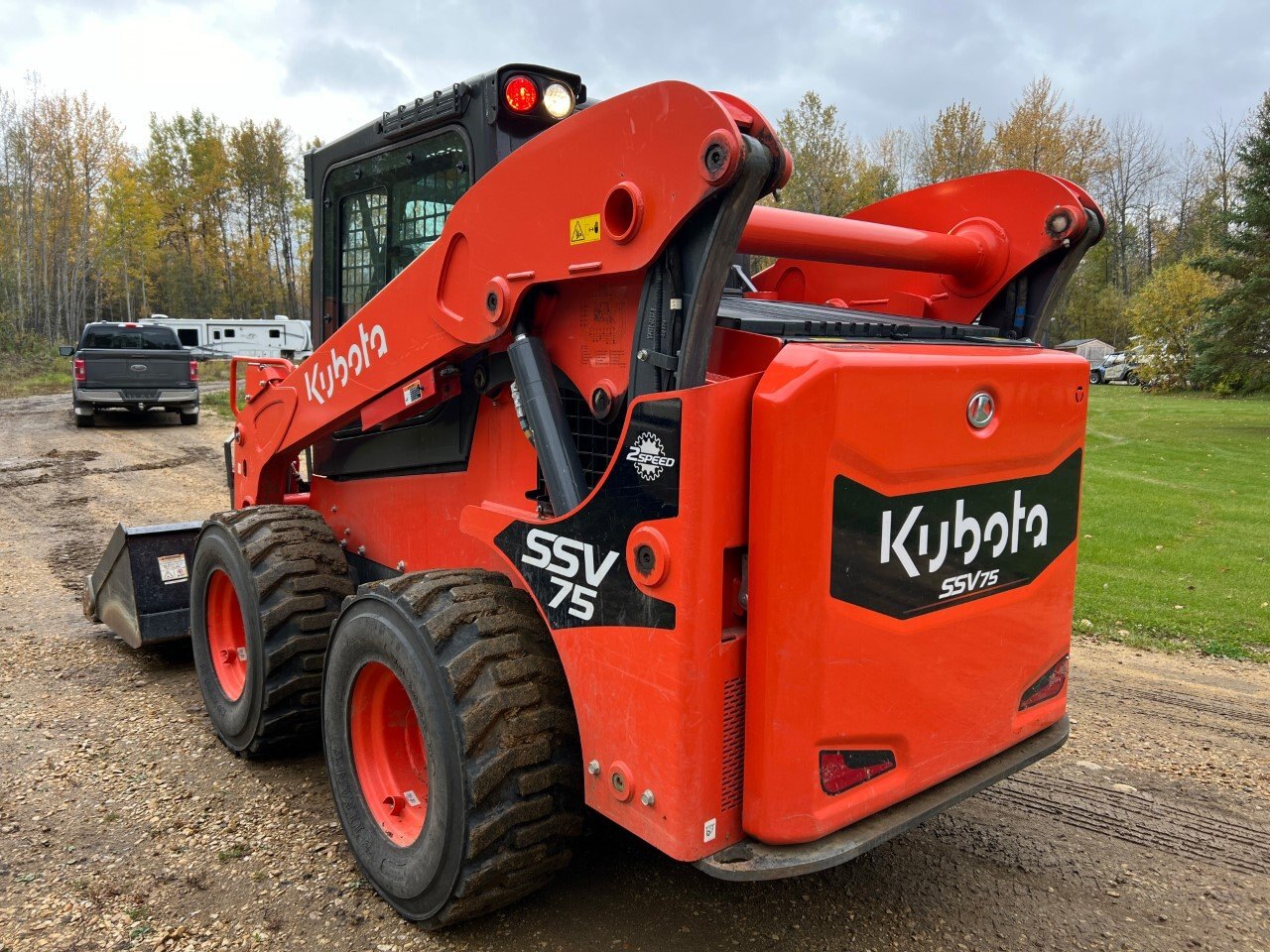 2022 Kubota SSV75 Skid Steer LOW hours in Like new condition 9082 JF