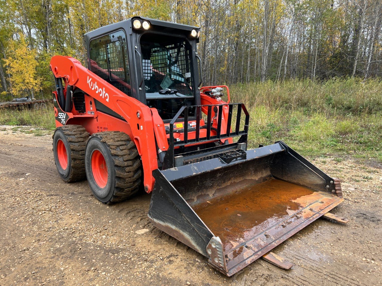 2022 Kubota SSV75 Skid Steer LOW hours in Like new condition 9082 JF