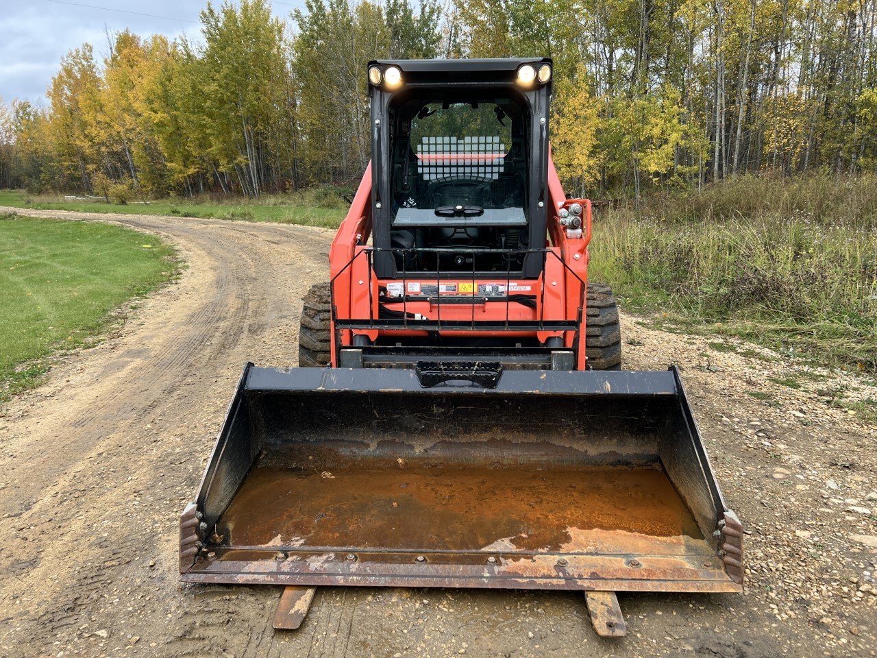 2022 Kubota SSV75 Skid Steer LOW hours in Like new condition 9082 JF