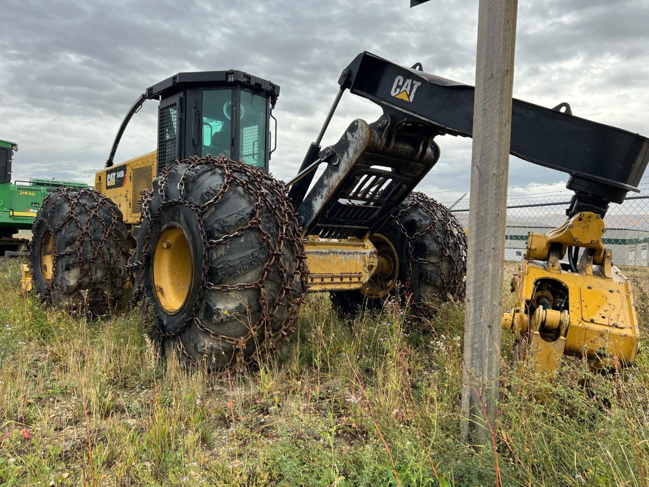 2016 CAT 545D Skidder 9091 JF