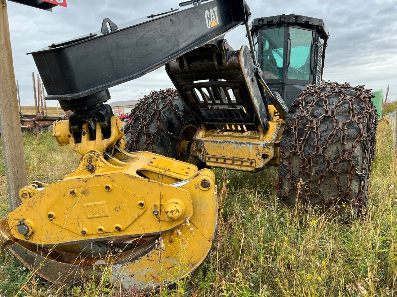 2016 CAT 545D Skidder 9091 JF