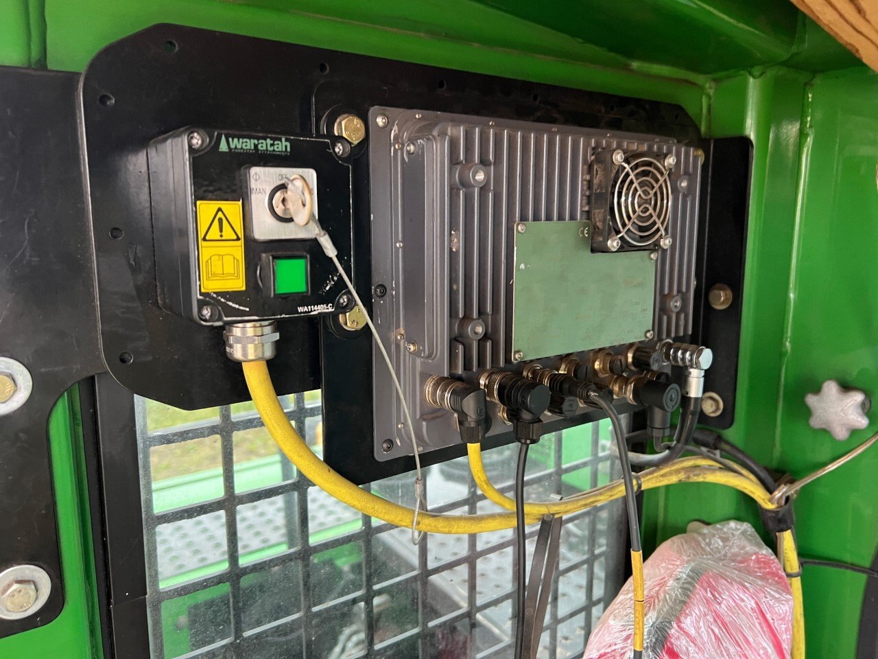 2012 Deere 2154d Processor with Waratah 622B Head 9097 JF