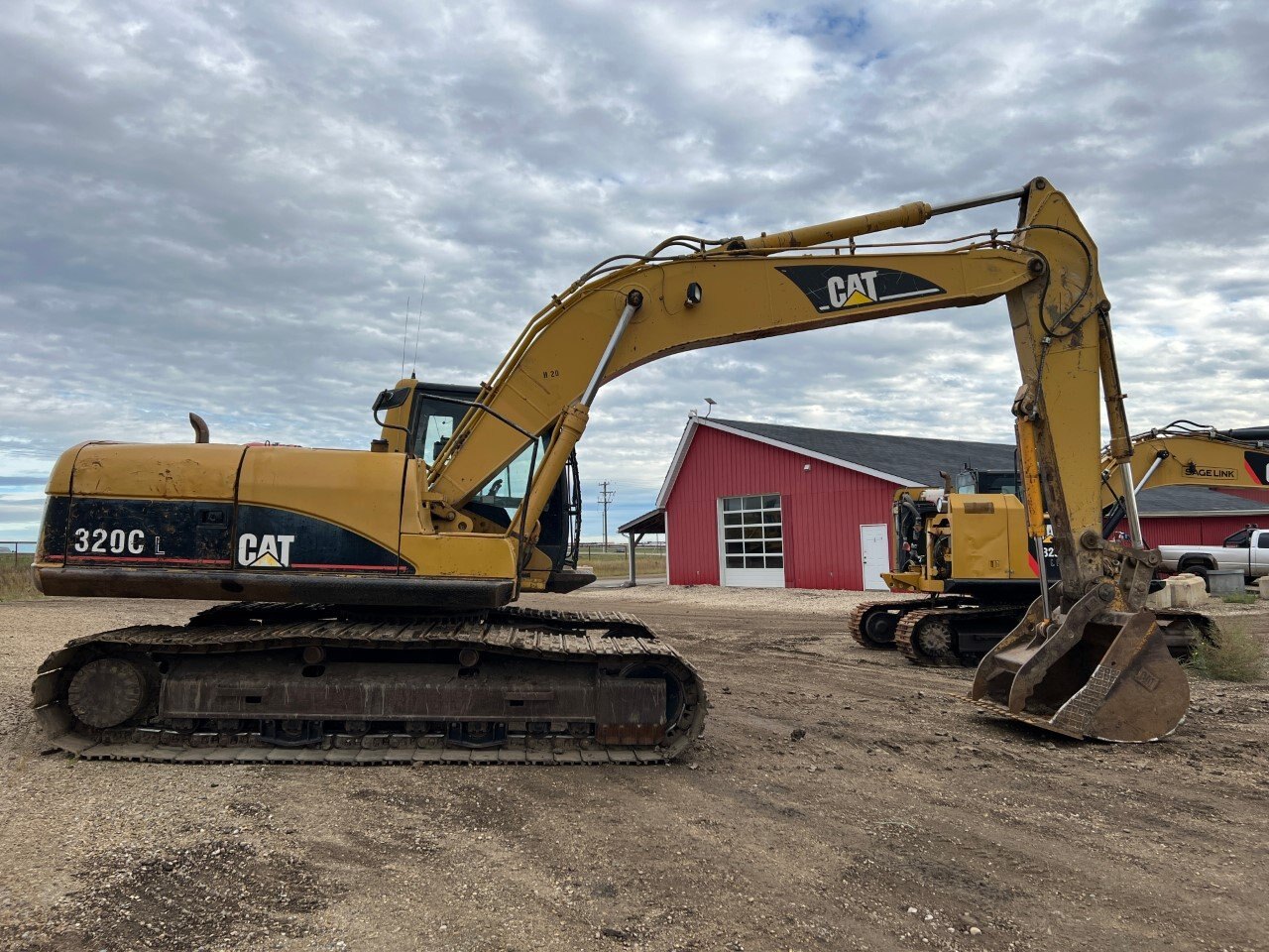 2003 CAT 320C L Excavator with New Engine, Pump and Valve bank #9039 JF