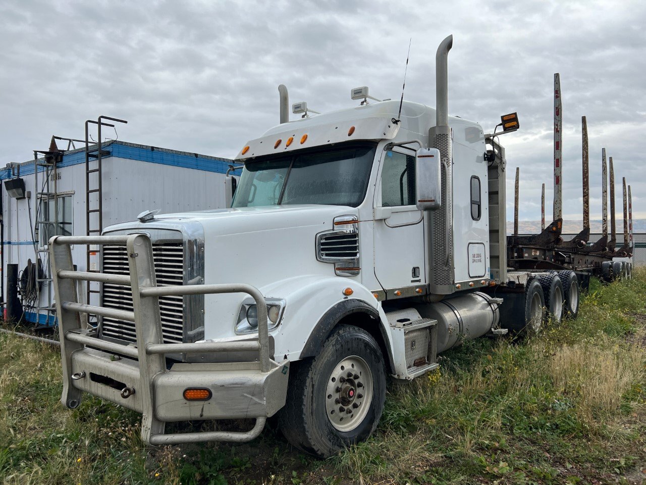 2013 Freightliner Coronado SD Tri Drive Sleeper Tractor #9094 JF