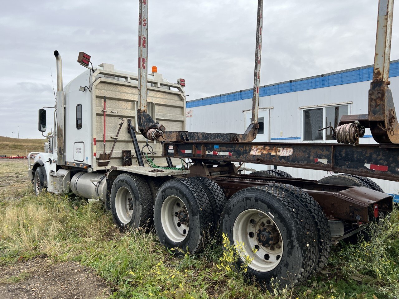 2013 Freightliner Coronado SD Tri Drive Sleeper Tractor #9094 JF