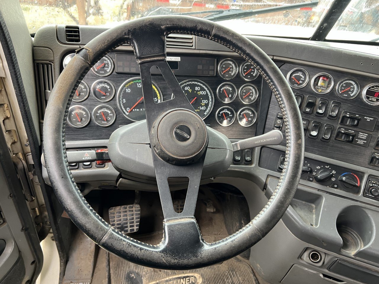 2003 Freightliner Columbia 120 Tri Drive Sleeper Tractor #9100 JF