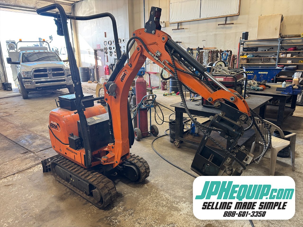 2018 CAT 300.9 Remote Controlled Excavator NLB Mini Arm #9120 JA