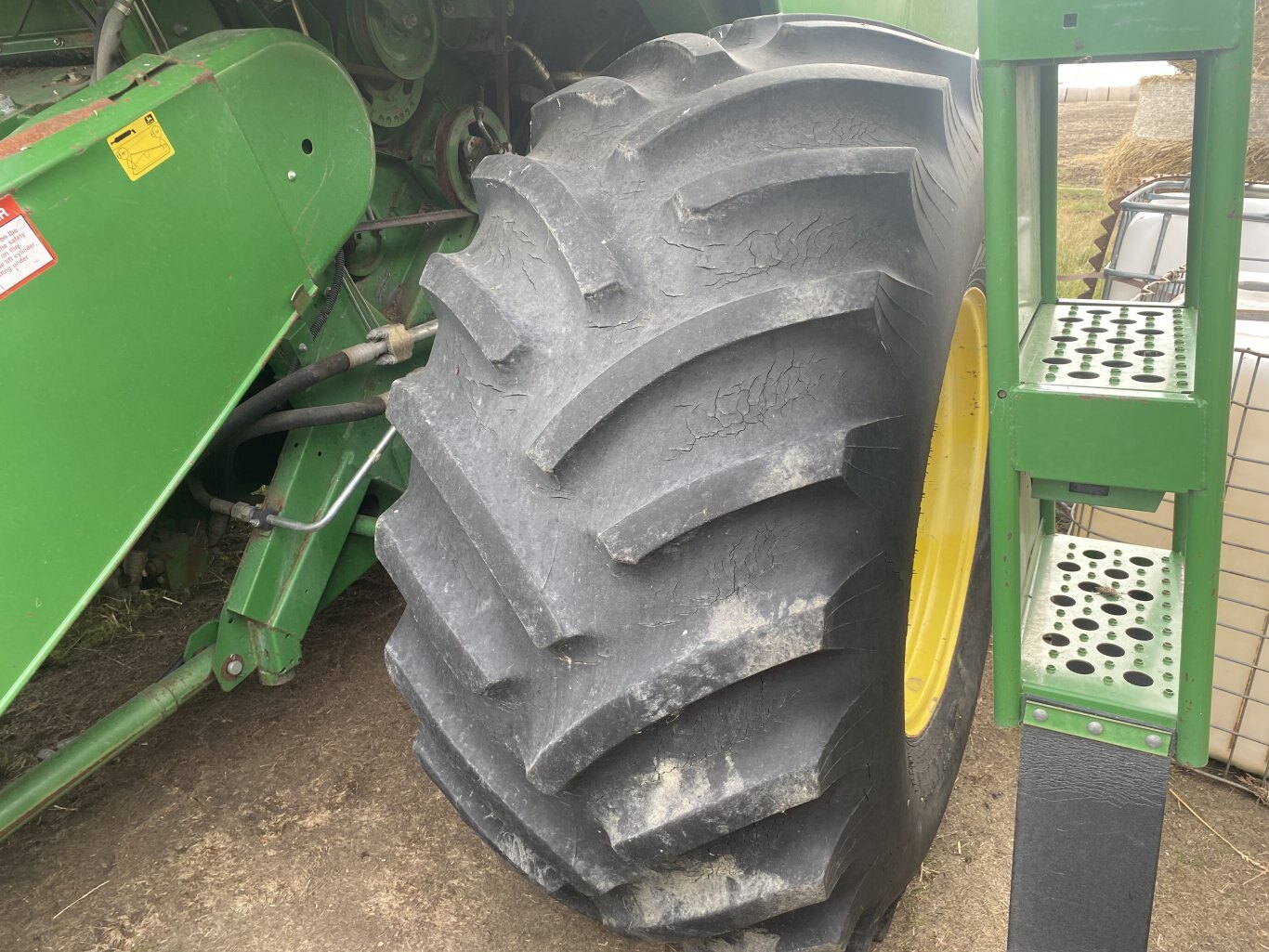 1991 John Deere 9600 Combine #9143 AS