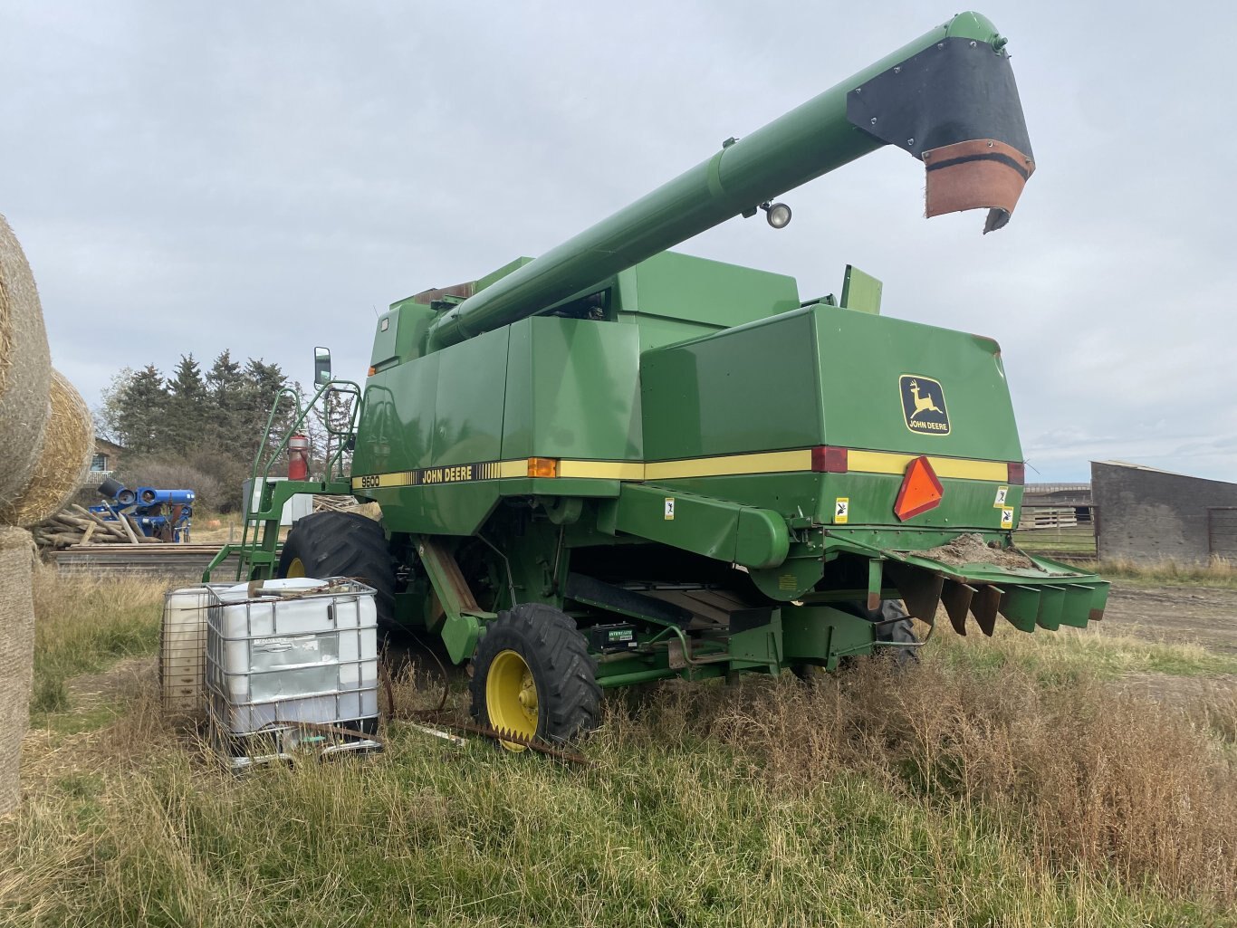 1991 John Deere 9600 Combine #9143 AS