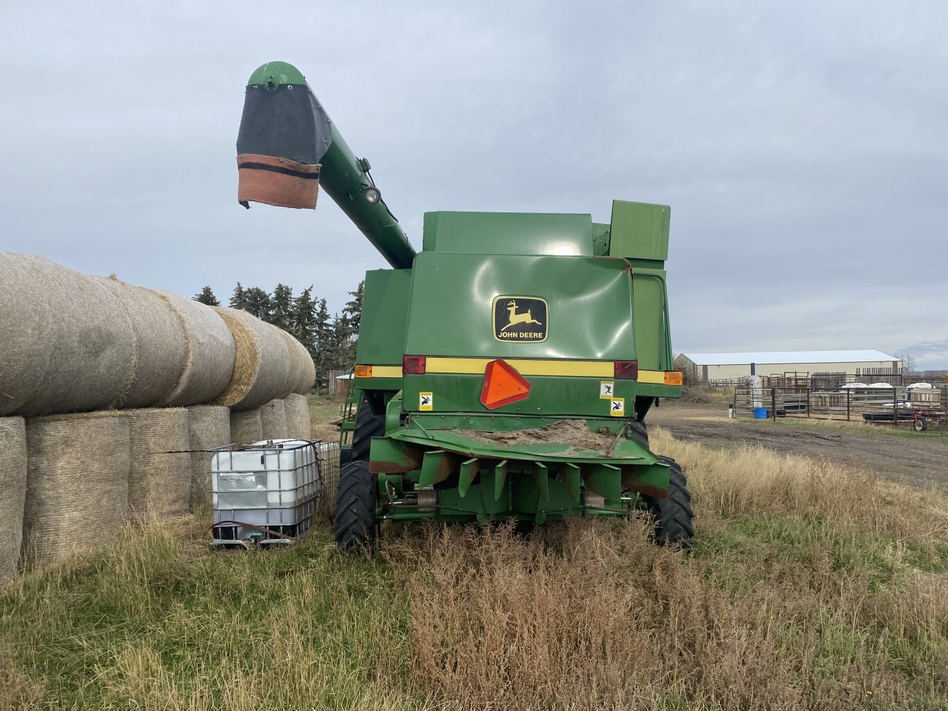 1991 John Deere 9600 Combine #9143 AS