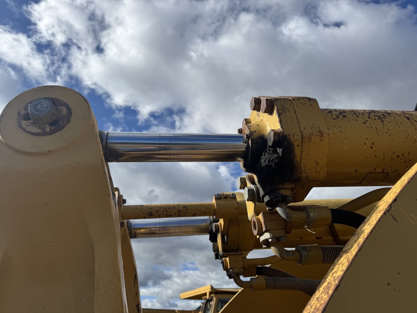 1998 Caterpillar 988F Wheel Loader #9161 BP