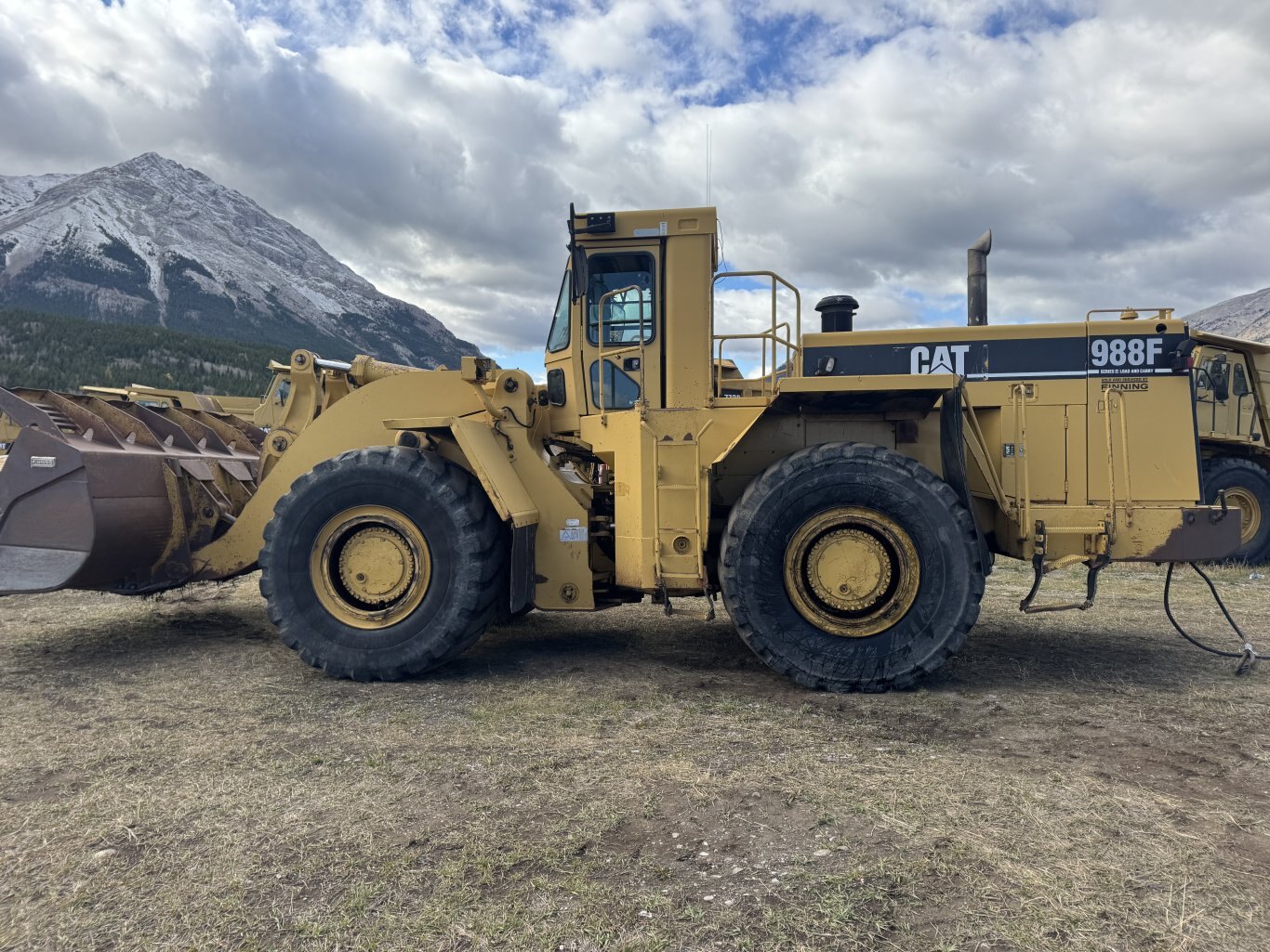 1998 Caterpillar 988F Wheel Loader #9161 BP