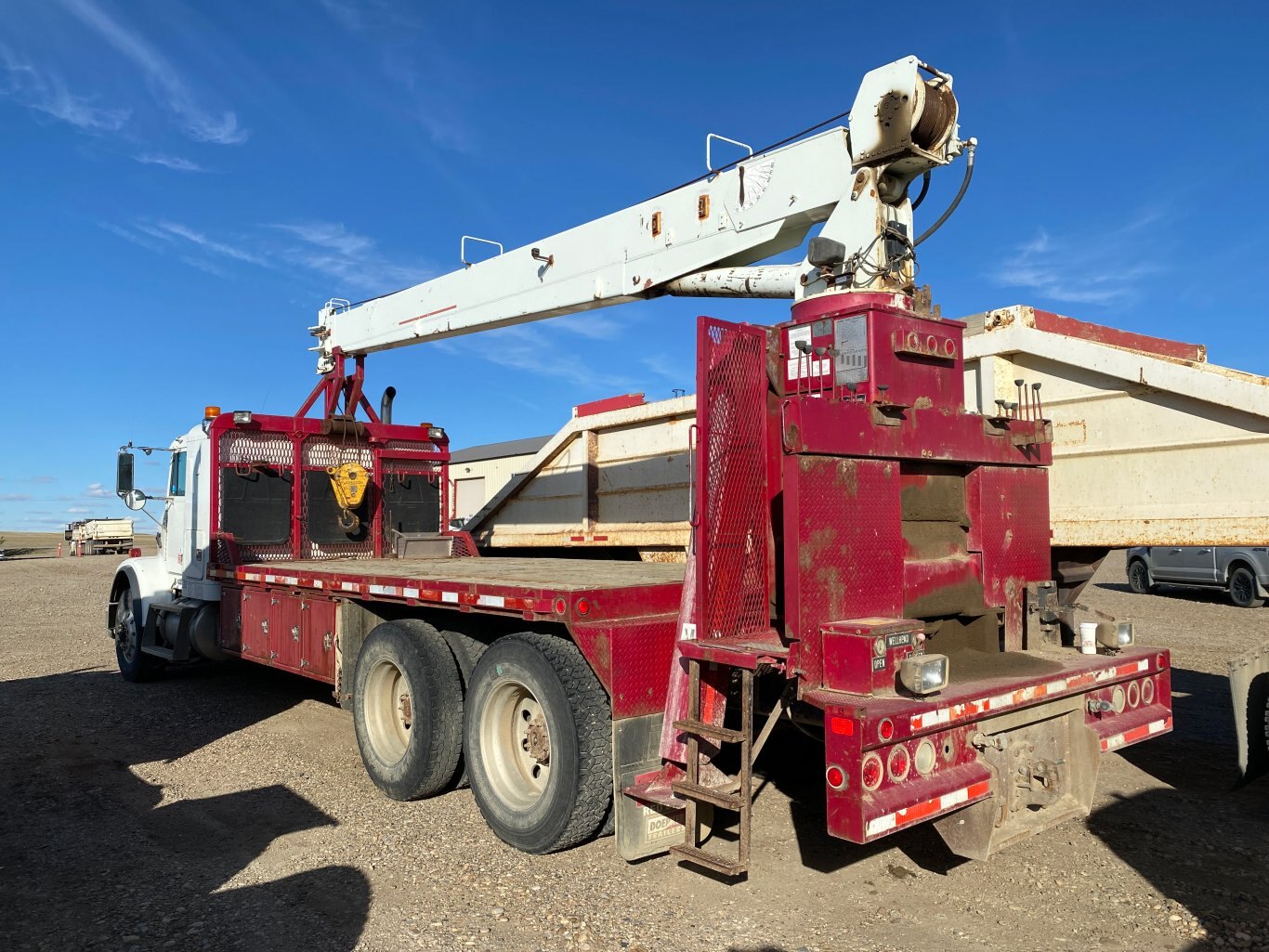 2001 Freightliner FLD112 Picker Crane Truck Tandem Axle National 400A Picker Truck #9149 BP