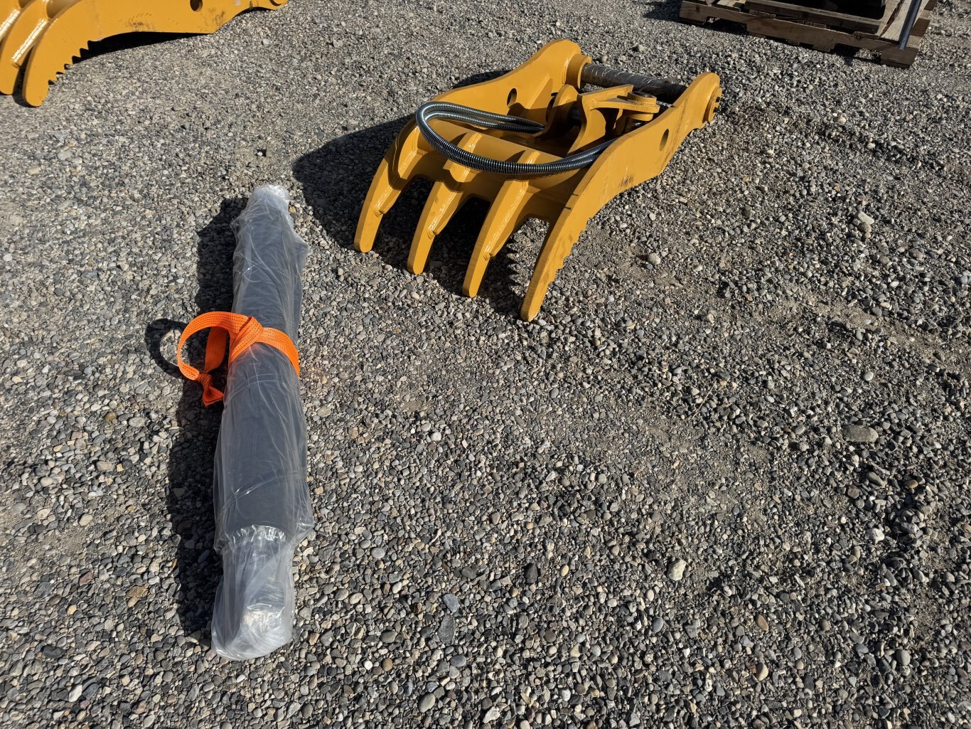 Excavator 200 Series Hydraulic Thumb Complete #10410 JPH