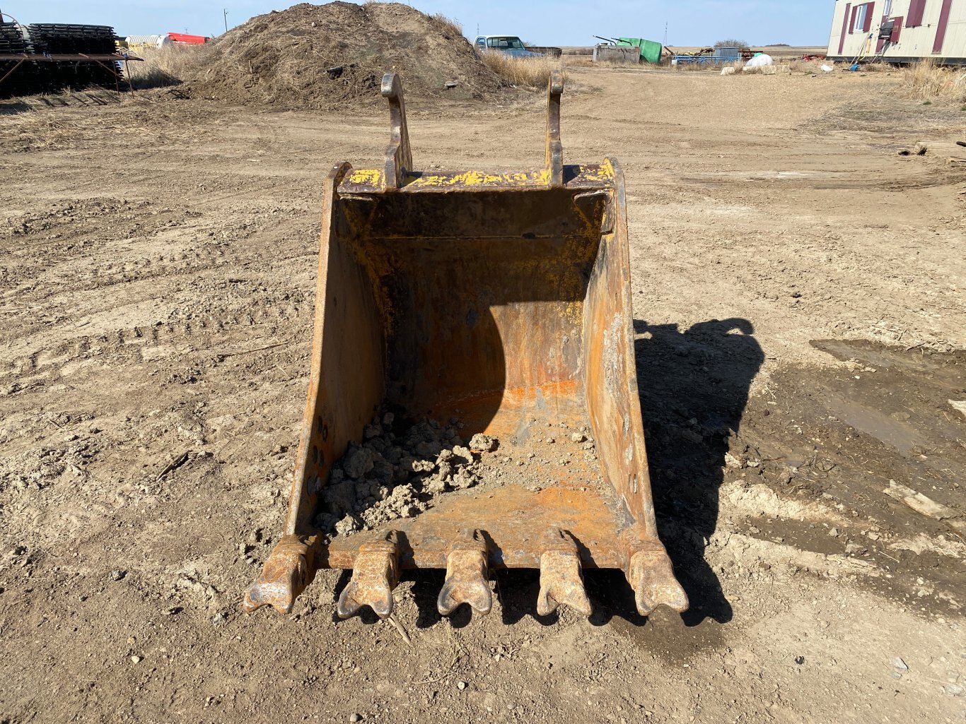 Brandt 250 Series Excavator Dig Bucket 42 Inch #9204 BP