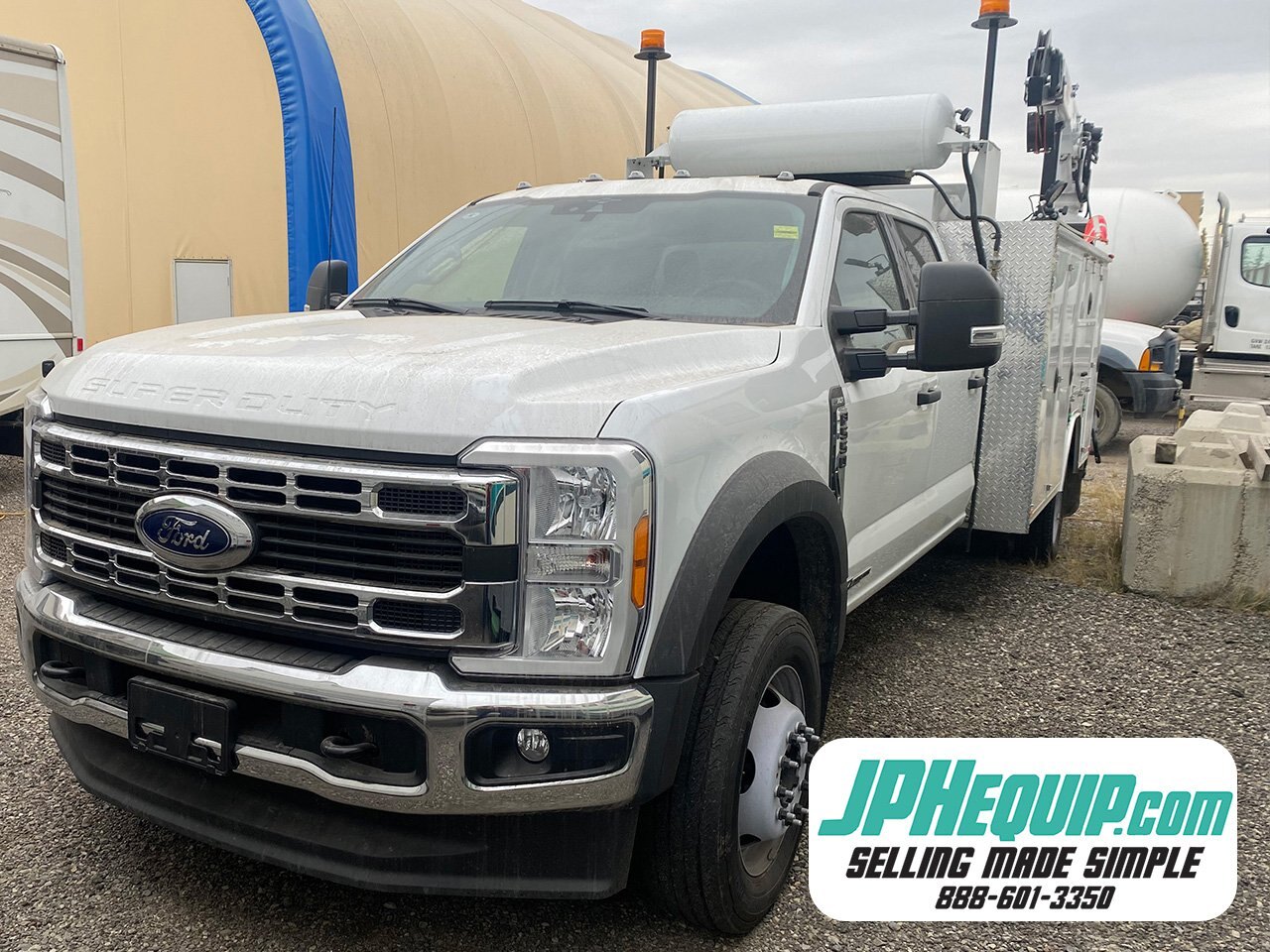 2023 Ford F550 XLT 4x4 Crew Cab Service Truck #9205 AS