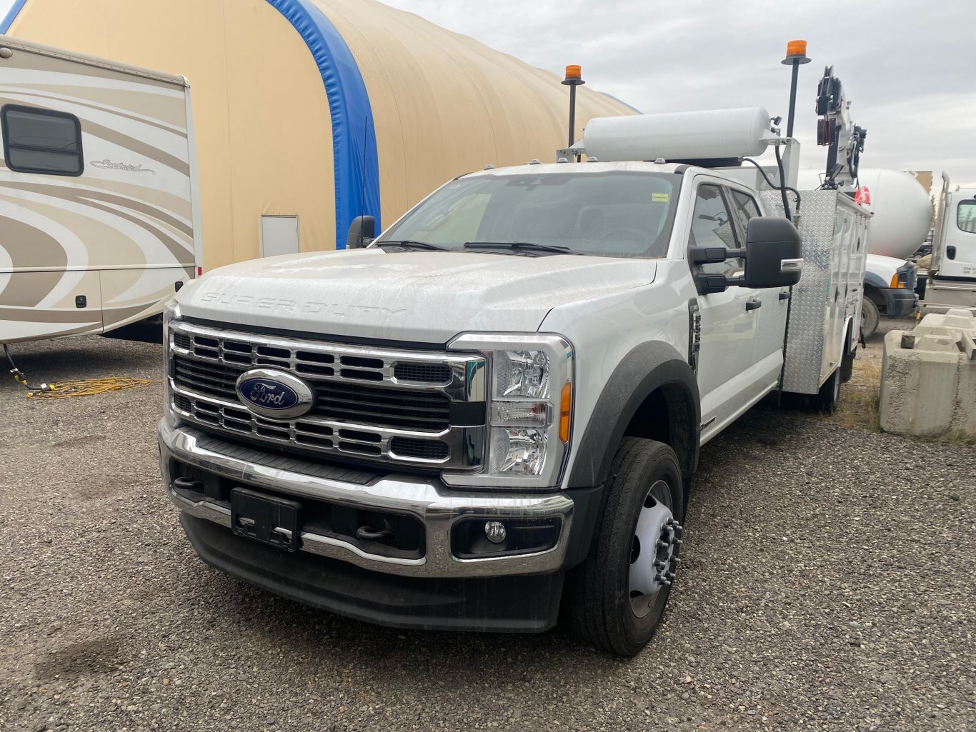 2023 Ford F550 XLT 4x4 Crew Cab Service Truck #9205 AS