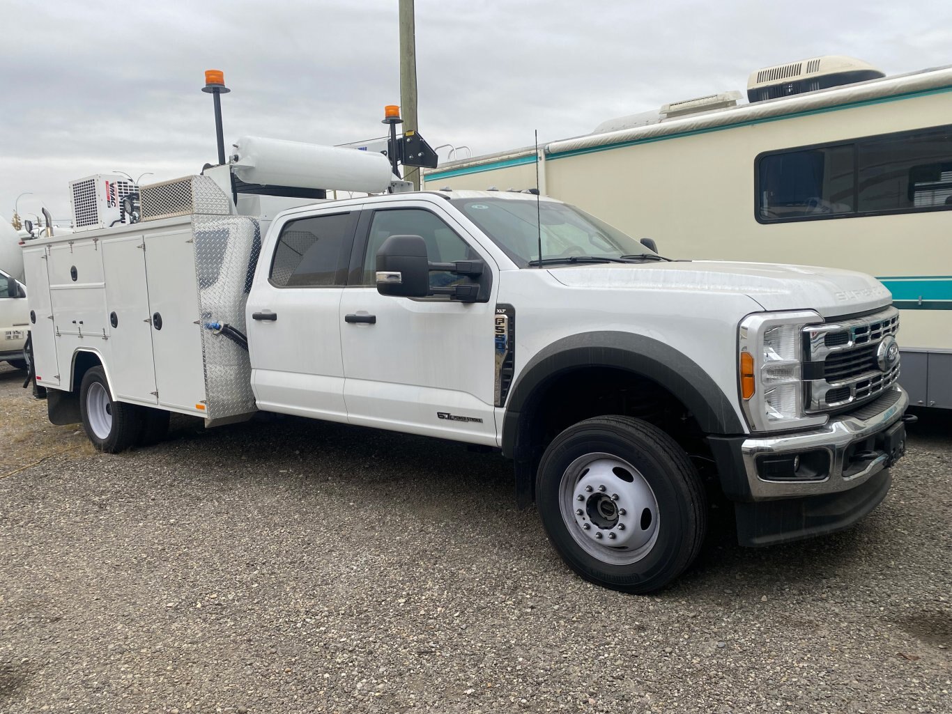 2023 Ford F550 XLT 4x4 Crew Cab Service Truck #9205 AS