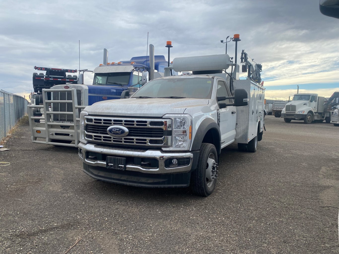 2023 Ford F550 XLT 4x4 Service Truck #9206 AS