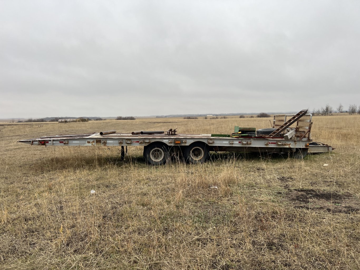 1975 Brentwood 20TA19 Tandem Axle Tilt Deck Trailer #9208 JF