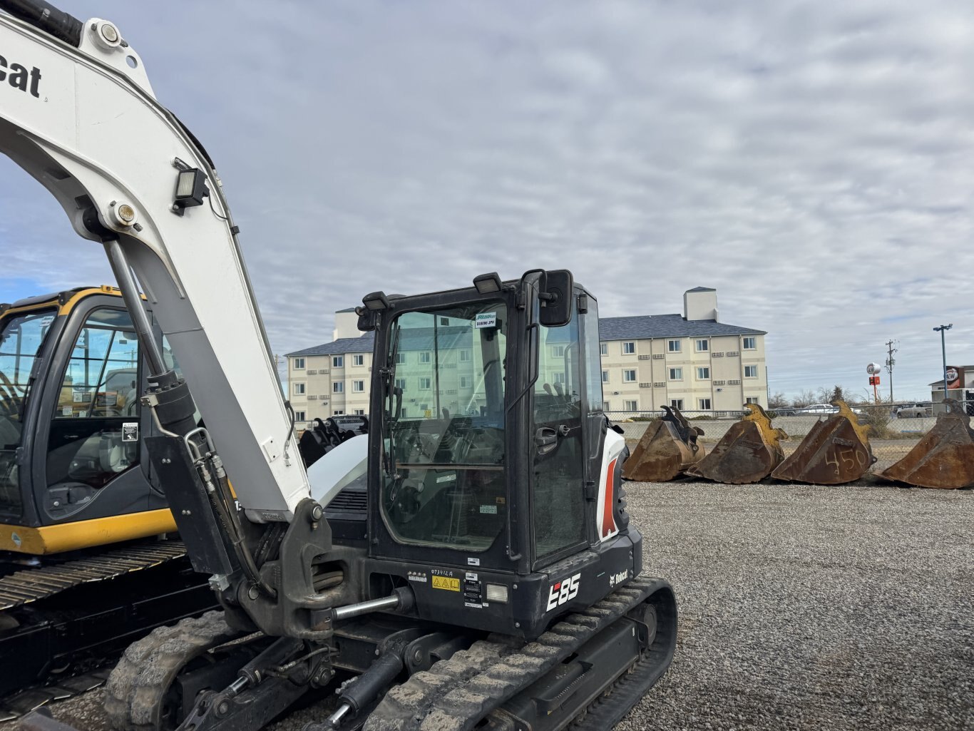 2020 Bobcat E85 Excavator with Hydraulic Thumb #E60096 JPH