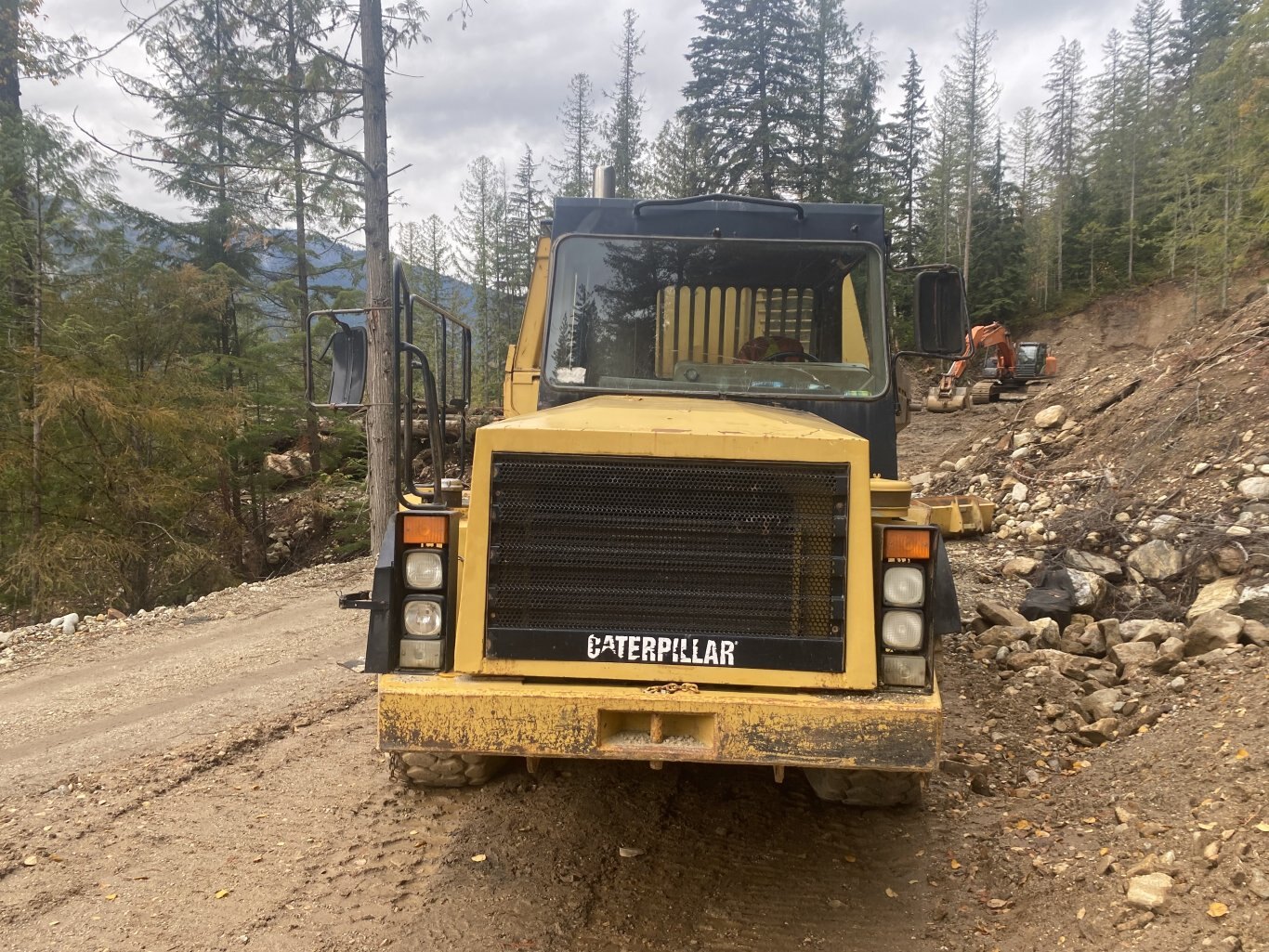 1995 Caterpillar D300D Articulated Rock Truck #9212 AS