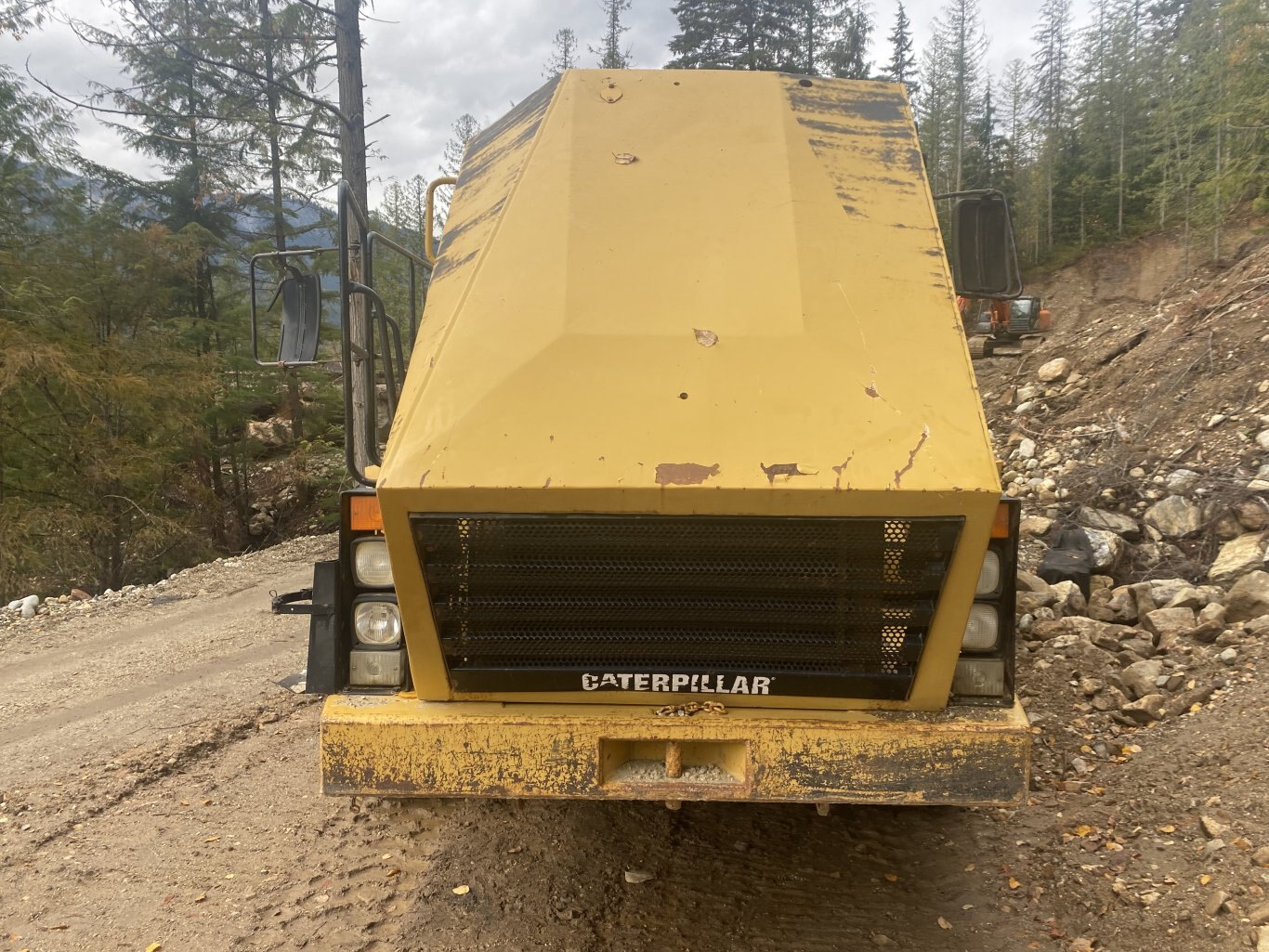 1995 Caterpillar D300D Articulated Rock Truck #9212 AS