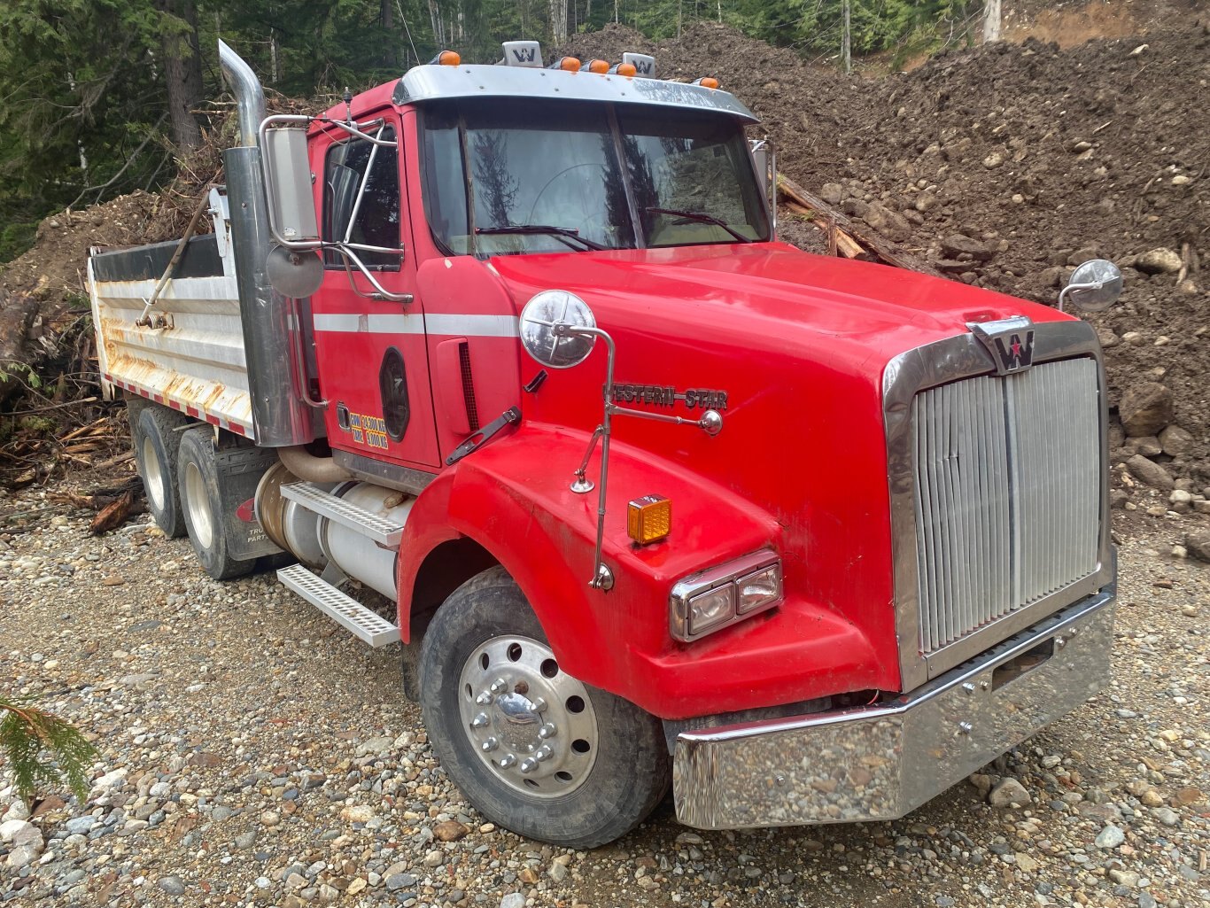 2004 Western Star 4900 SA Tandem Gravel Truck #9216 AS