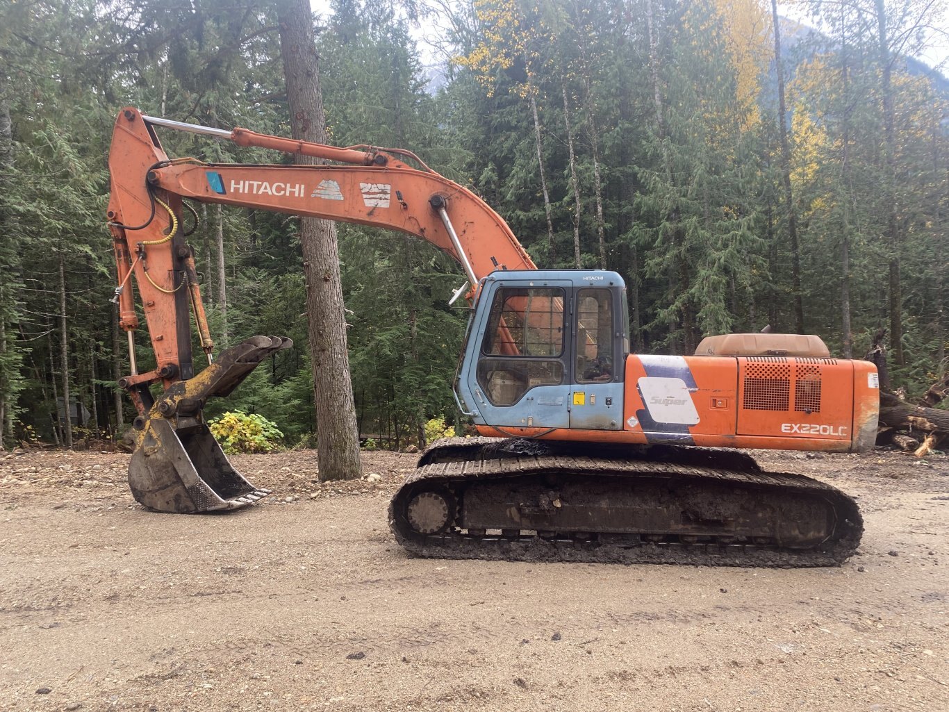 1998 Hitachi EX220 LC Excavator #9219 AS