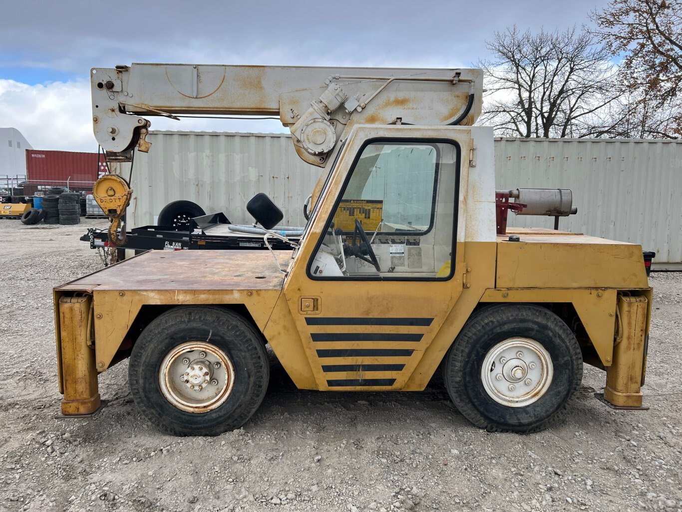 1982 CASE DROTT 3330B 7.5Ton Carry Deck Rough Terrain Crane #9222 JF