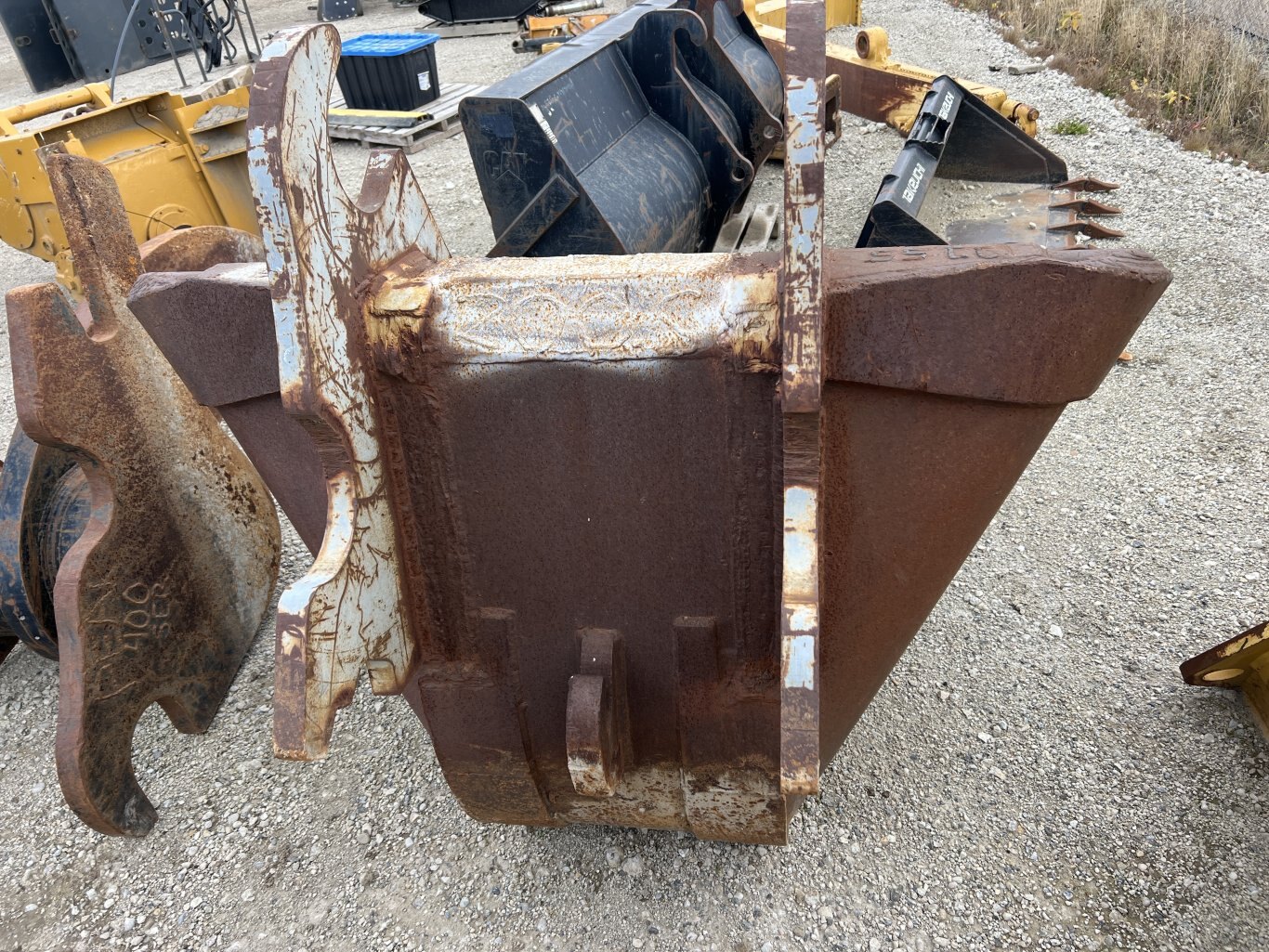 250 Series V Bucket #9224 JF