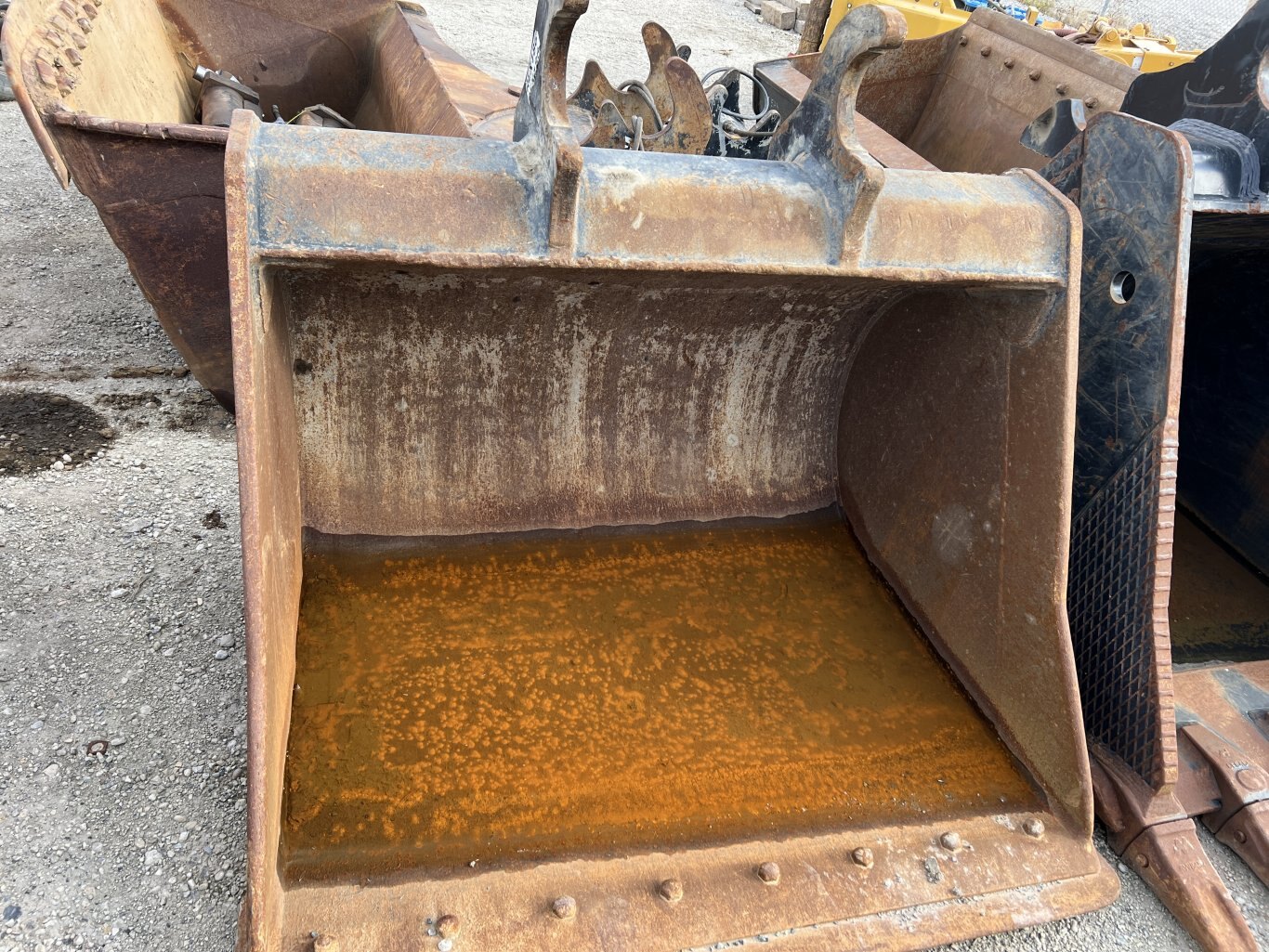 250 Series CWS 66 Clean Up Bucket #9237 JF