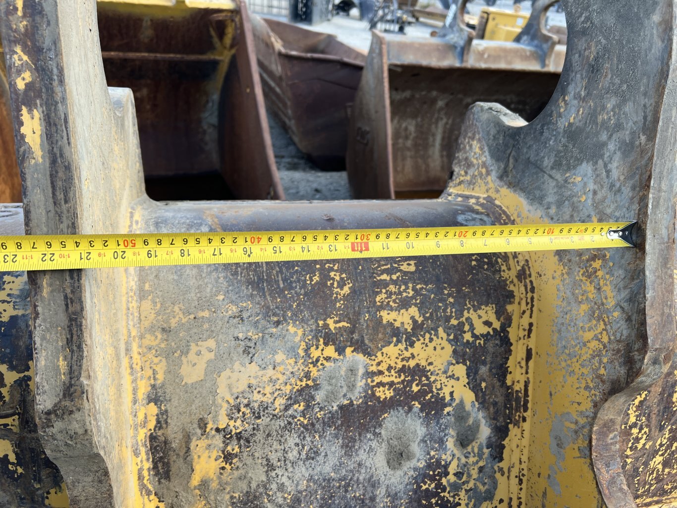 250 Series 70 Pin On Clean Up Bucket #9239 JF