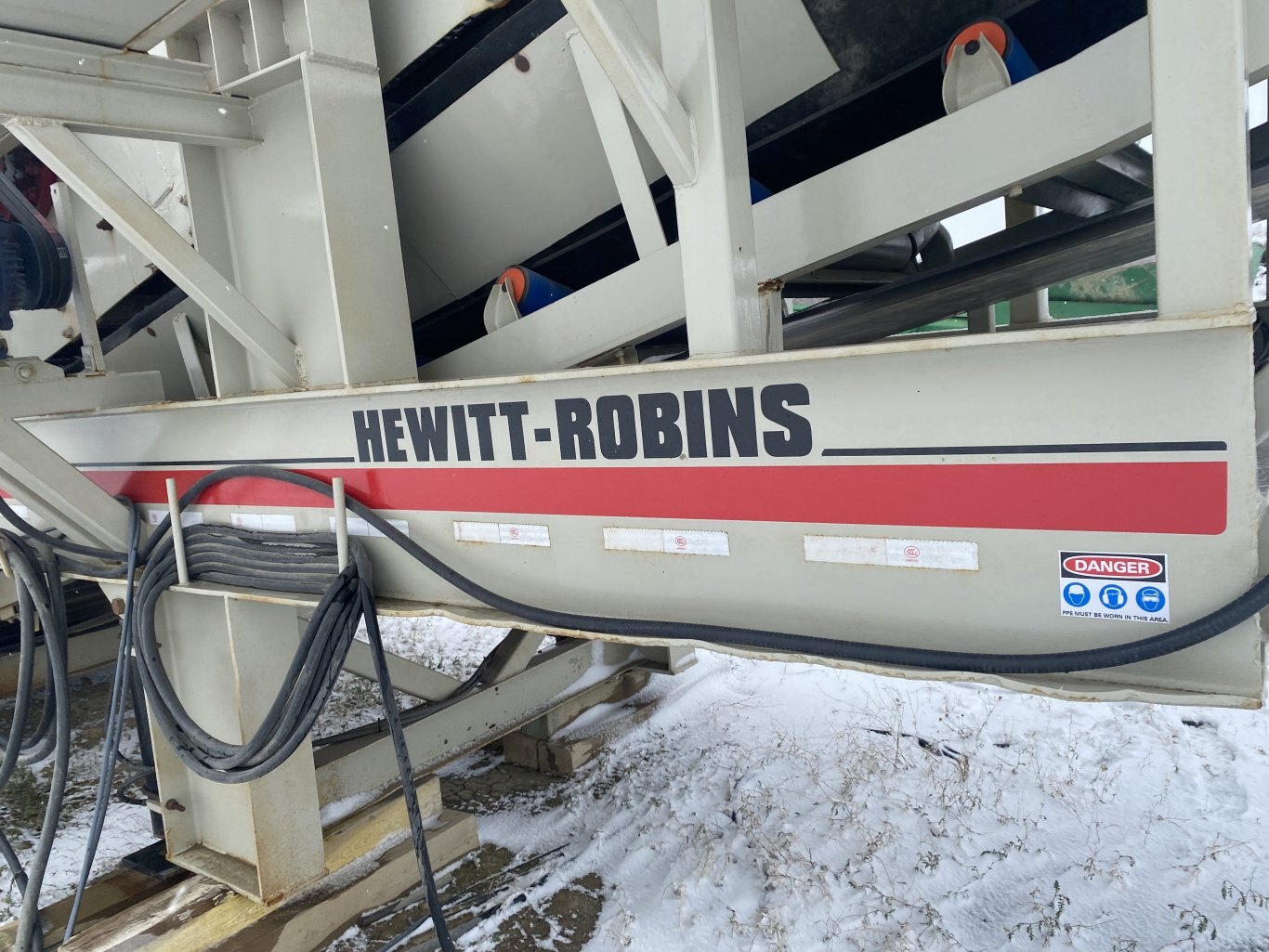 2005 Hewitt Robins 36x36 Jaw Crusher Screener Engine Spread #9257 AS