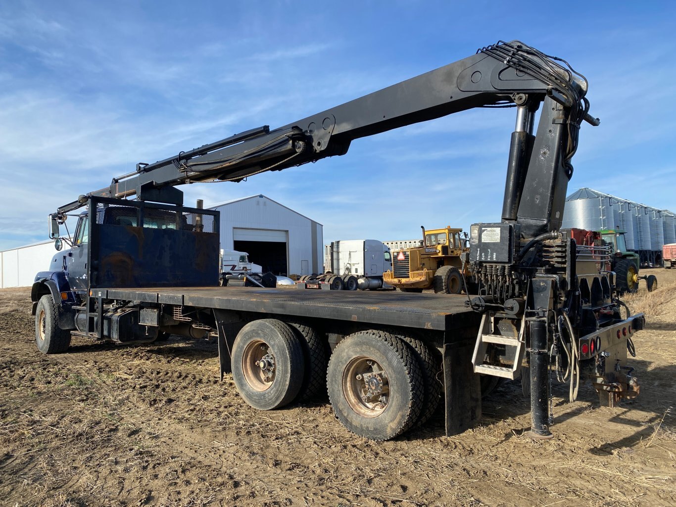 1996 Ford LTS9000 Picker Deck Truck ** Wholesale Unit ** with Hiab 2650K Boom #9268 BP